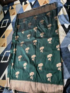 Elegant Emerald Green Banarasi Saree