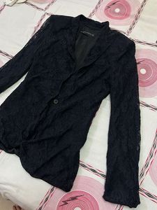 Elegant Black Lace Blazer