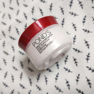 Pond's Age Miracle Cream ❤️