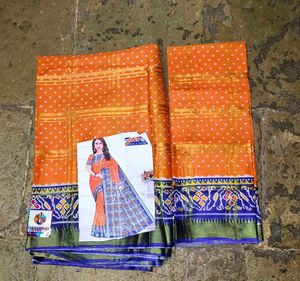 Designer Patola printed Bandhani saree