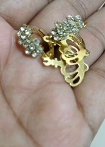Brand new Elegant Gold-Tone Gemstone Earrings