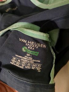 Van Heusen double layered sports bra