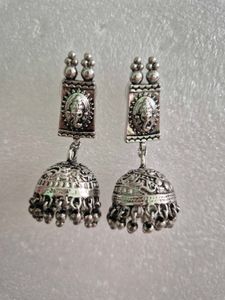Exquisite Jhumka Earrings with Ganesha Motif