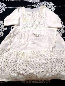 White Cotton Kurta with Lace Detailing