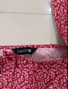 Floral Print Sleeveless Top
