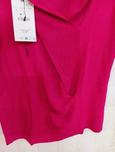 Chic Magenta Cowl Neck Short Sleeve Top