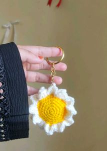 Handmade Crochet Daisy Keychain 🌼🧶