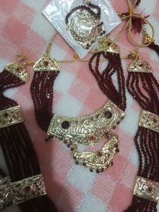 Elegant Maroon &amp; Gold Jewellery Set