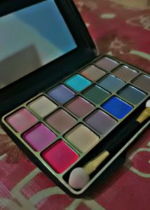 Multi-Color Eyeshadow Palette