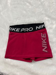 Nike Pro women shorts