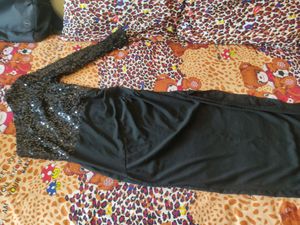 DoDo & MOA One Should Dress