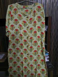 Pretty Floral Print Kurta