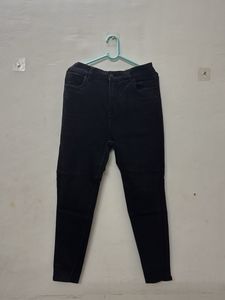 Classic Black Skinny Jeans
