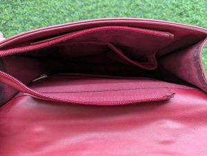 Red/Maroon Imported Handbag With Sling Belt 👜😍❤️