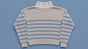 CREAM BLUE STRIPED COLLARED KNIT SWEATER