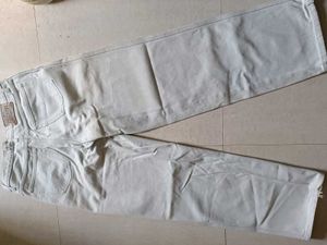 Off-White Straight Jeans