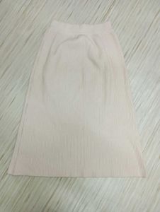 Ribbed Midi Skirt