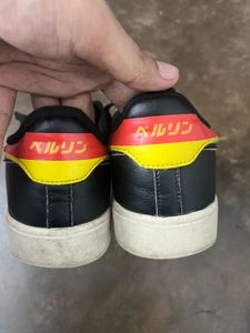 ASICS Classic Black Sneakers