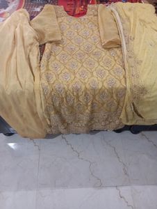 Beautiful... Yellow Suit With Full Thread And Ston