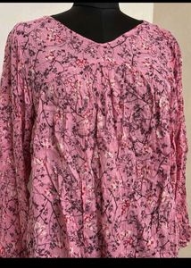 Beautiful Flowy Floral Print V-Neck Top