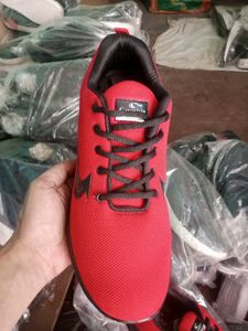 NEW NO USED SPORTS SHOES FOR MEN.