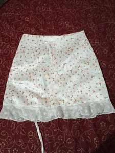 Chic Floral Ruched Mini Skirt