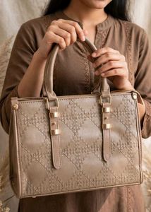 🆕Stylish Taupe Textured Handbag