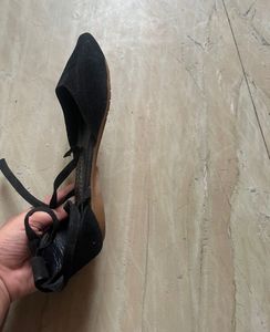 Diwali Sale 🔥Elegant Black Flat Gladiator