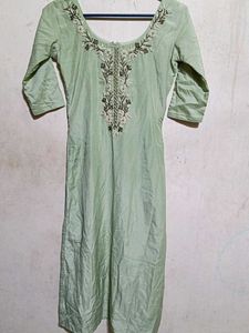 Elegant Embroidered Kurta dupatta no lower