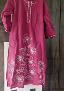 Embroidered Magenta Kurta