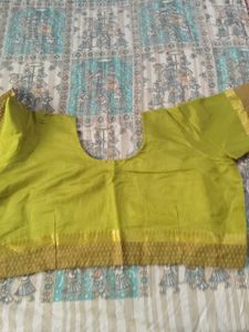 Beautiful Green Saree with Floral Print