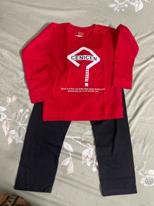 Red Graphic T-Shirt &amp; Black Pants Set