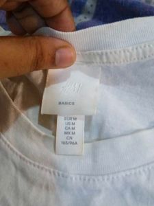 H&amp;M Classic White T-Shirt