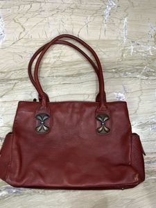 Vintage Chic Red Leather Shoulder Bag
