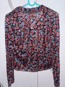 Floral Print Top &amp; Black bell bottom Pants Set