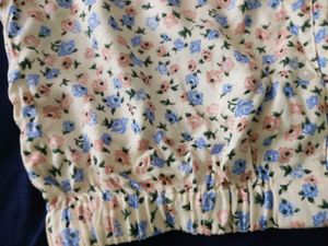 Cute Floral Print Cropped Shirt