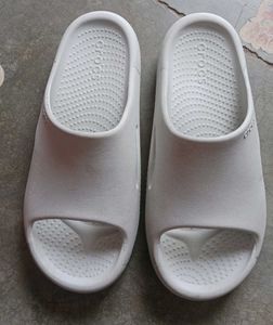 CROCS White Sliders