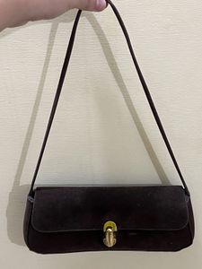 Dark Brown Clamshell Clasp Handbag