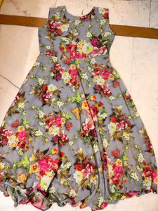 Chic Floral Grey Dress