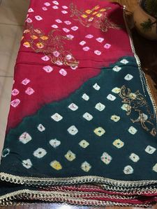 Maroon and Green Bandhani Dupatta