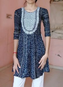 Round Short Kurti