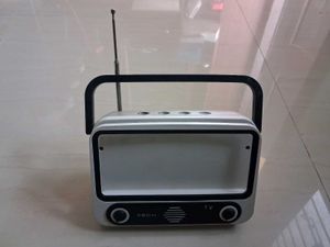 Retro Portable Radio with Bluetooth Speaker