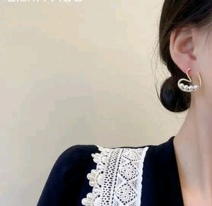 Korean Pearl Heart Stud