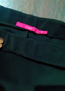 Simple Black Skirt 3