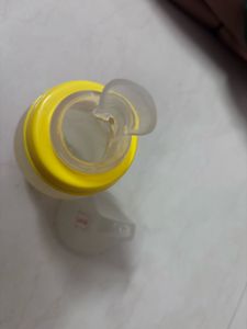 Luv lap Squeezeing Juice Bottle