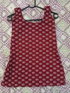 Maroon Printed Sleeveless  short kurti 👀