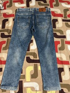 Men's Blue Washed Jeans