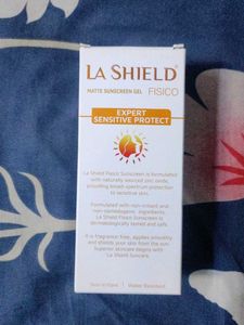 LA SHIELD Matte Suncreen Gel SPF 50+