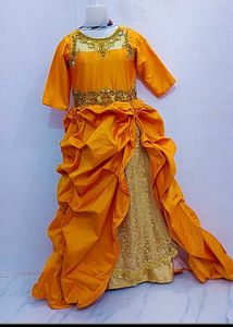 Stunning Orange 🧡 gown