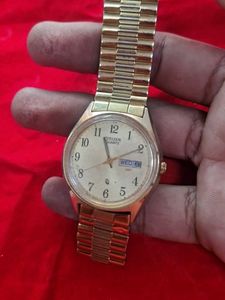 Citizen Quartz Gold Watch